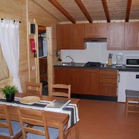Te Huur: 5 Persoons Chalet Aan Het Luganomeer בקתה *